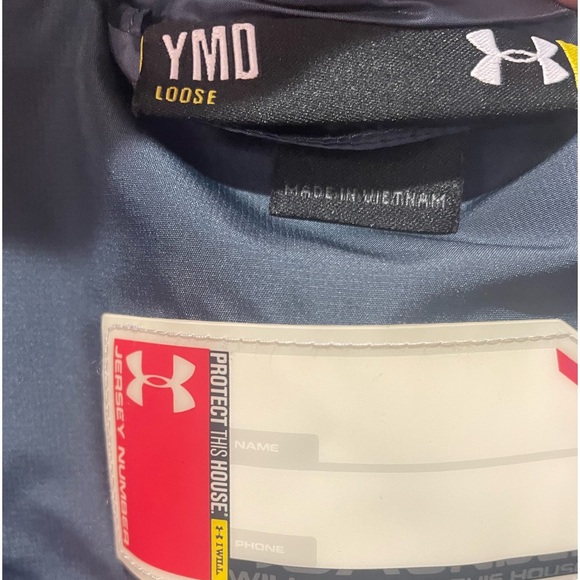 Under Armour Blue/grey, Vest ,Youth Medium ,fits like a Small, puffer - Picture 5 of 6